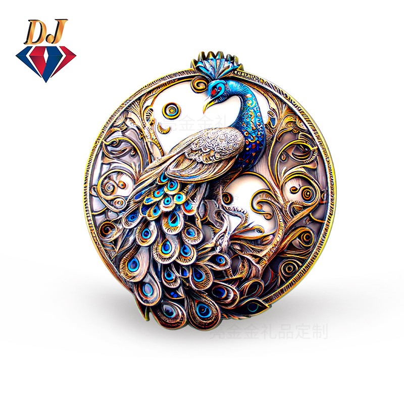 金属孔雀纪念章